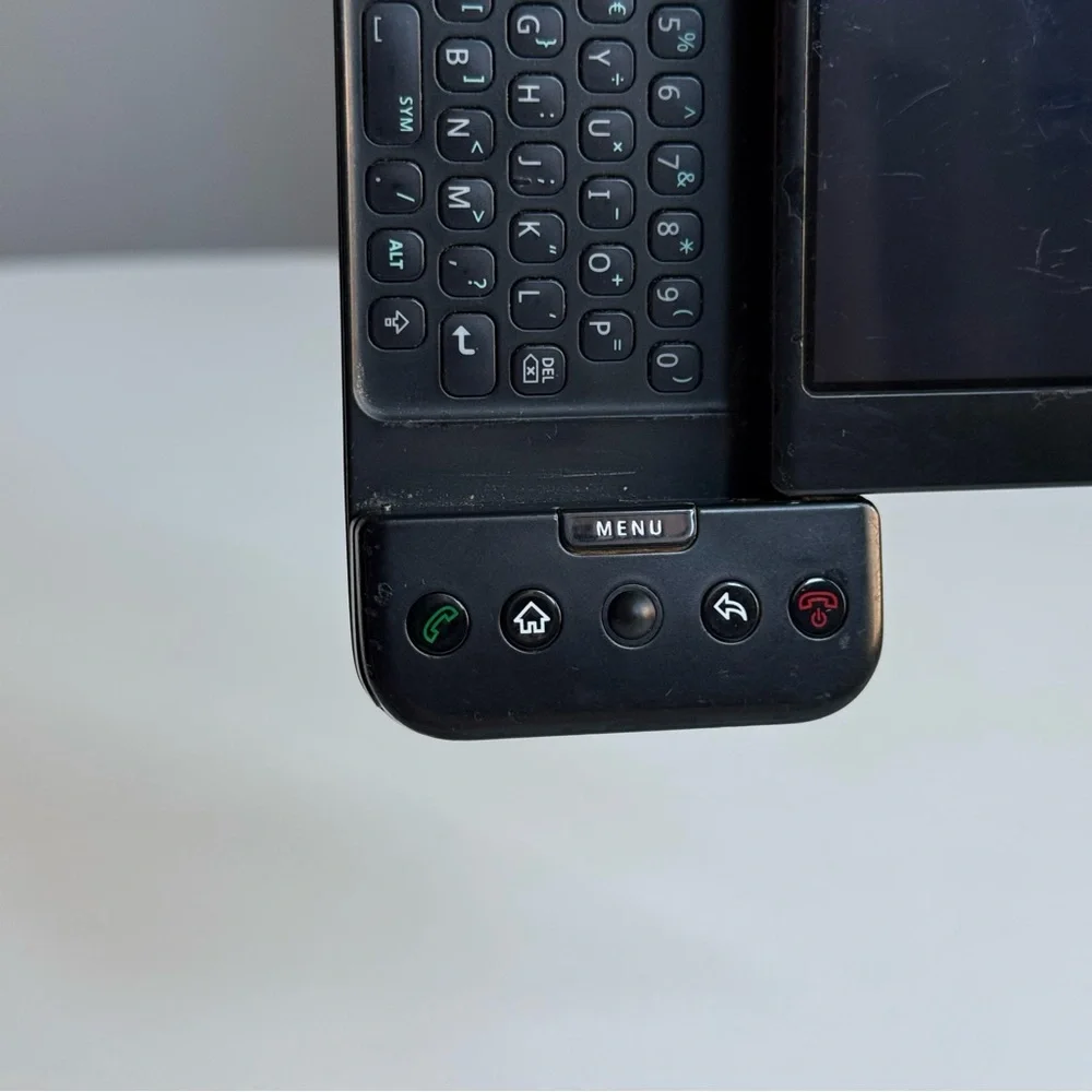 HTC Dream Google (DREA100) Black (T-Mobile) Slide-Out Keyboard Cell phone